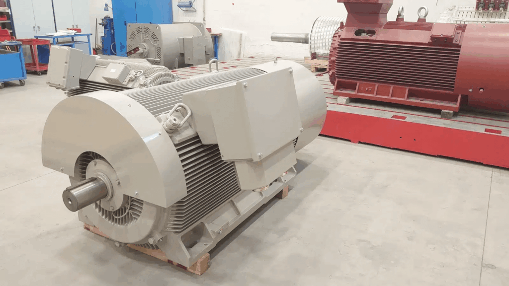 2 buc Motor electric asincron H17RL-450-06 900kW pentru tocătoare de lemne