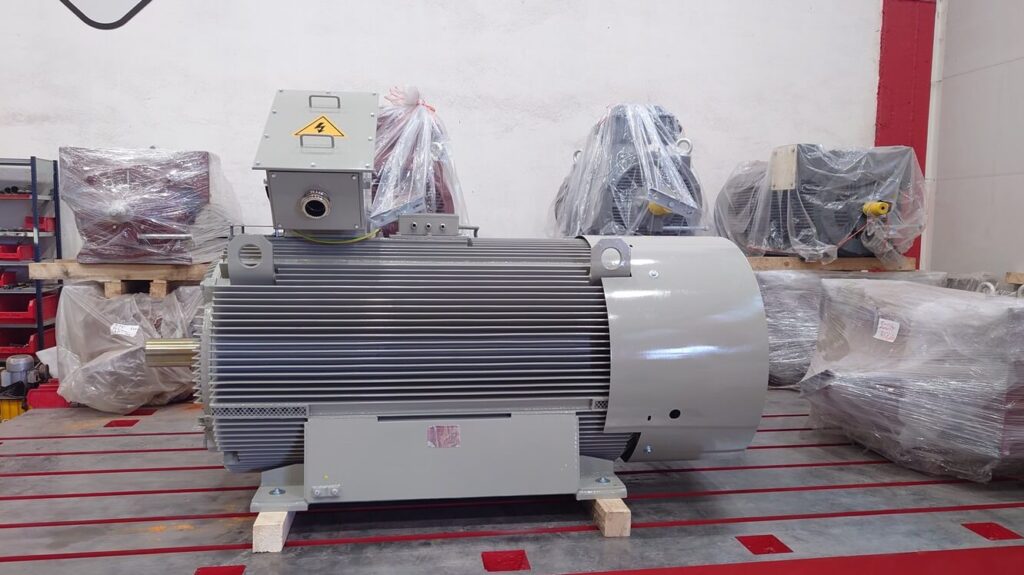 Motor de medie tensiune cu rotor cu bare de cupru H17R-500-4-ODP 1750kW pentru slot de testare